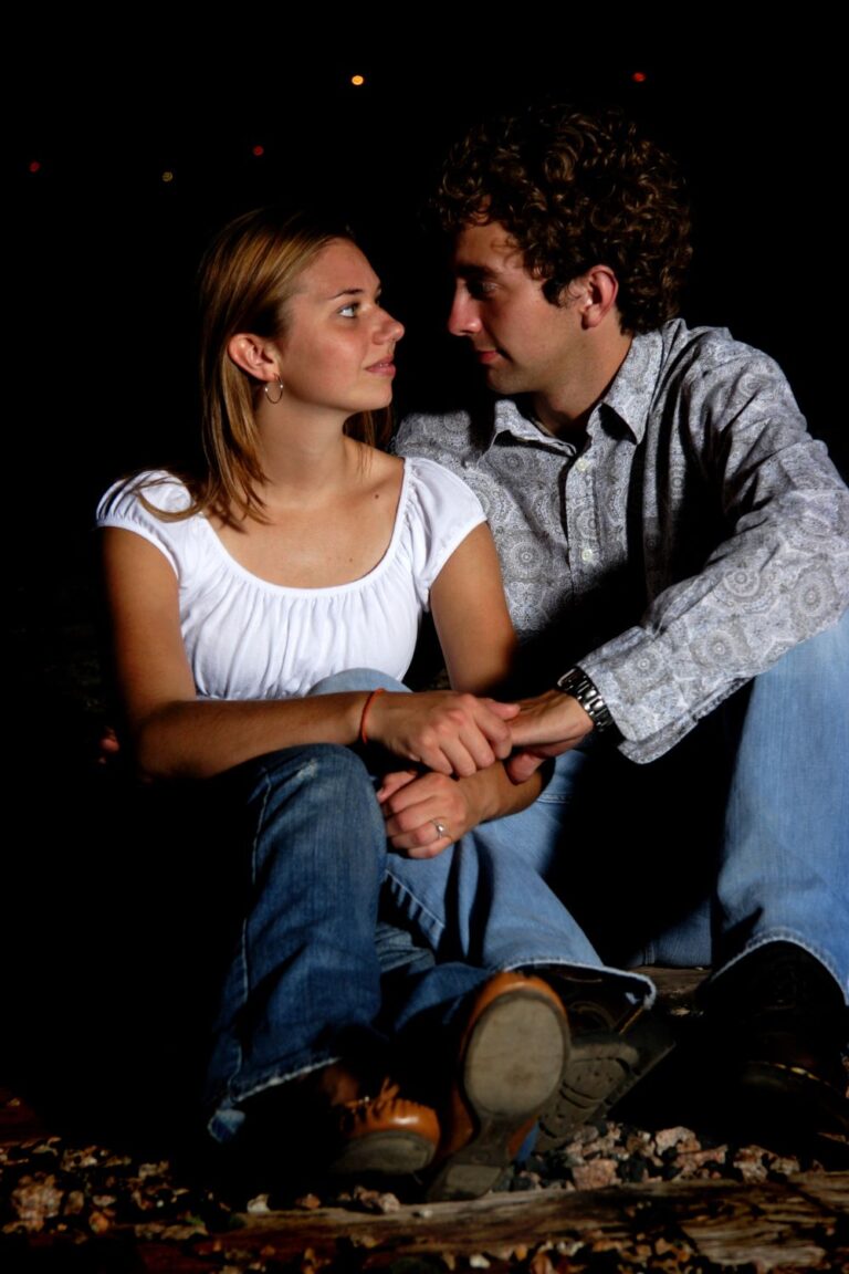 25 Romantic Questions to Ask Your Girlfriend